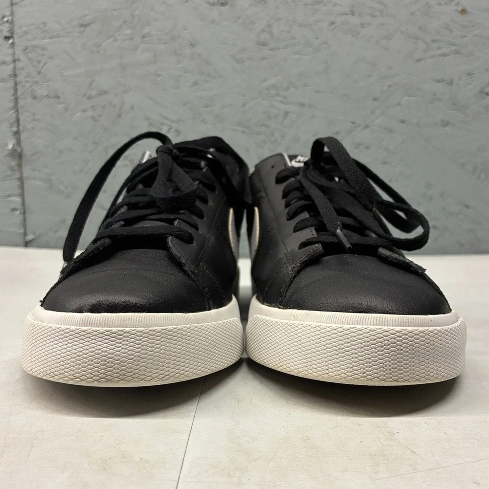Nike Blazer Low Leather Sneakers Mens Size 11 Black White 631656-001 Casual